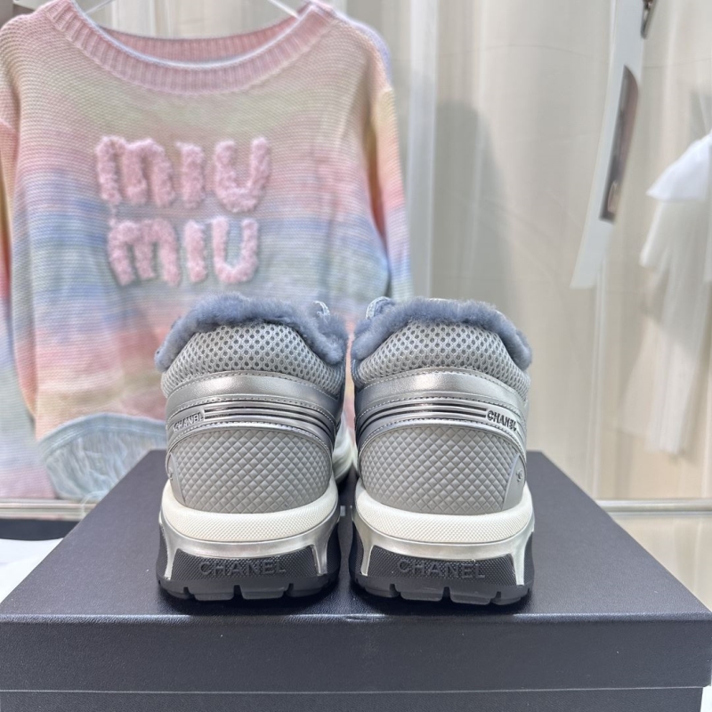 Ch**el sport shoes
